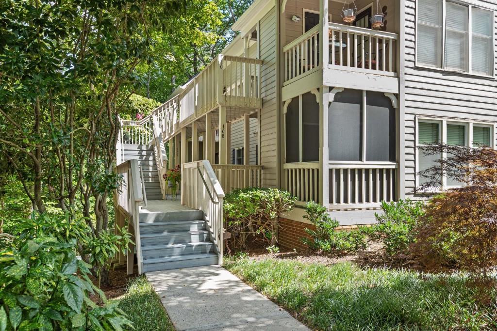 109 Bainbridge Dr., Sandy Springs, GA 30327