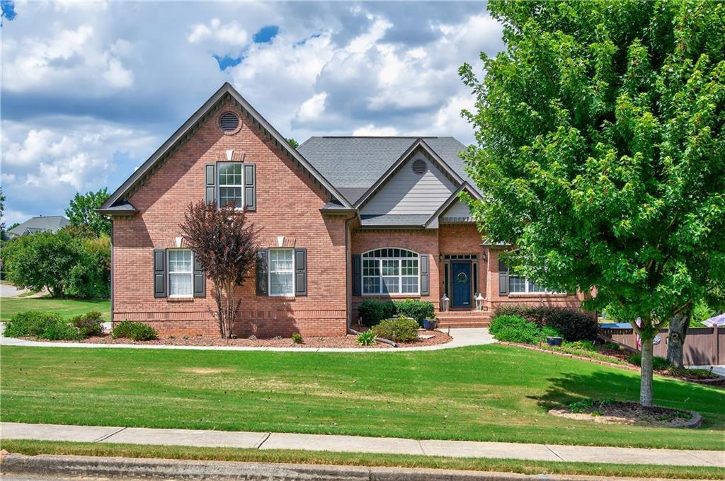 1251 Harvest Ln., Hoschton, GA 30548