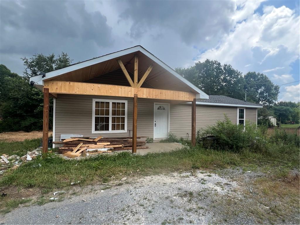 332 Old Calhoun Rd., Plainville, GA 30733