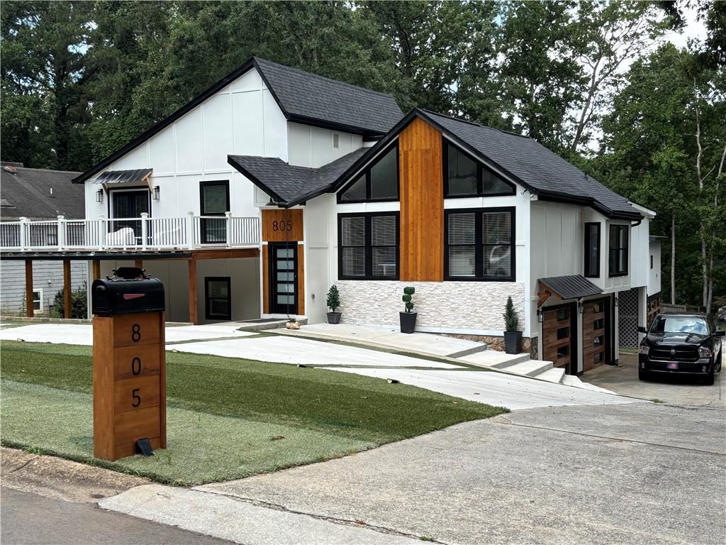 805 Montclaire Pl., Woodstock, GA 30189