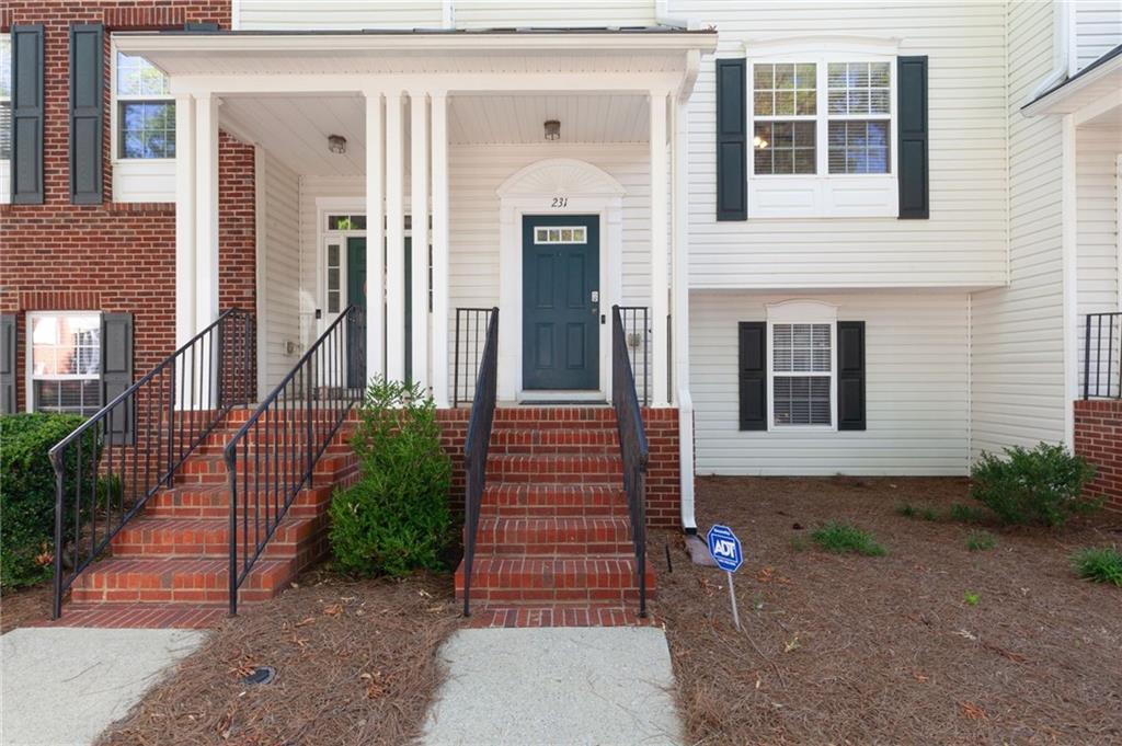 231 Village Square Dr., Woodstock, GA 30188