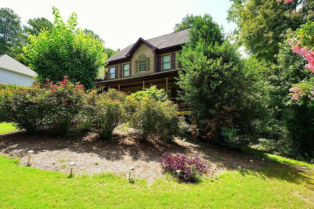 631 Braidwood Dr., Acworth, GA 30101
