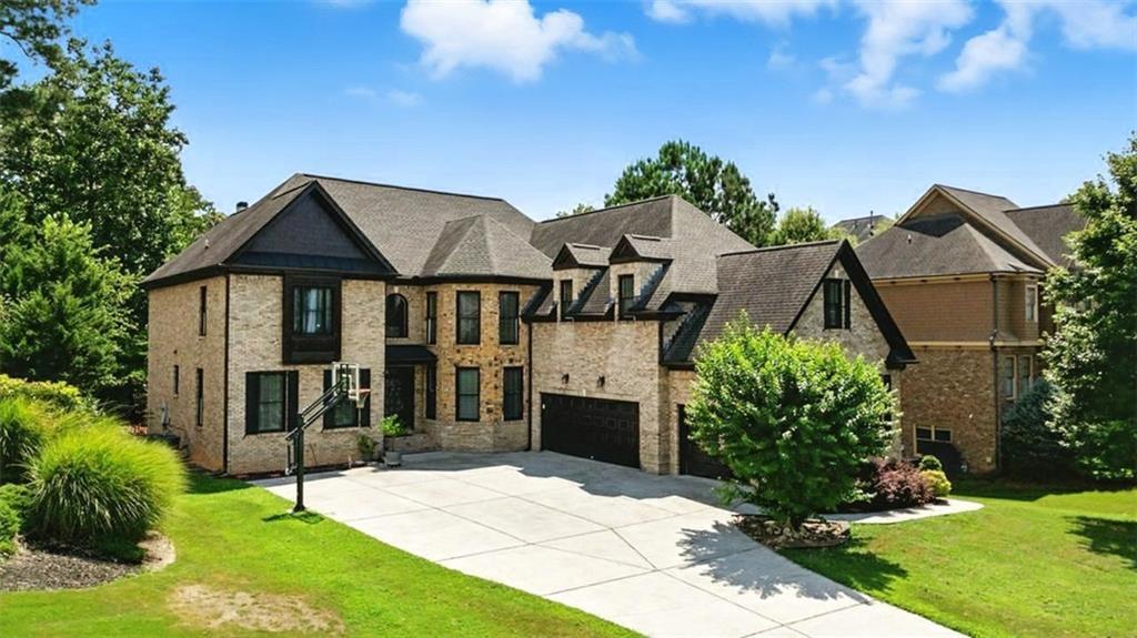 585 Settles Brook Ct., Suwanee, GA 30024