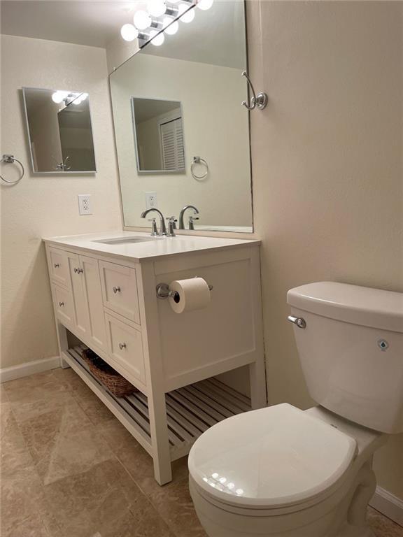 33 Finch Tr., Atlanta, GA 30308