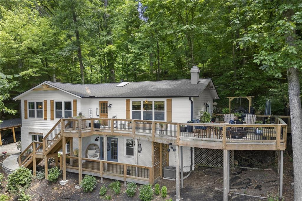 190 Azalea Dr., Roswell, GA 30075