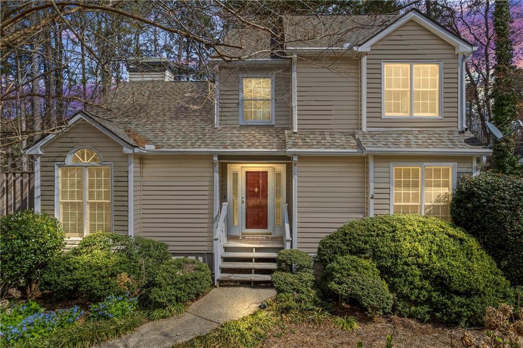 978 W Mill Bend, Kennesaw, GA 30152
