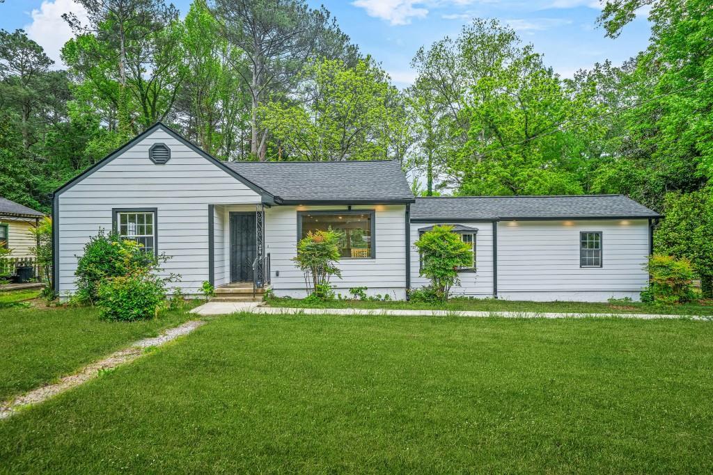 1712 Venetian Dr., Atlanta, GA 30311