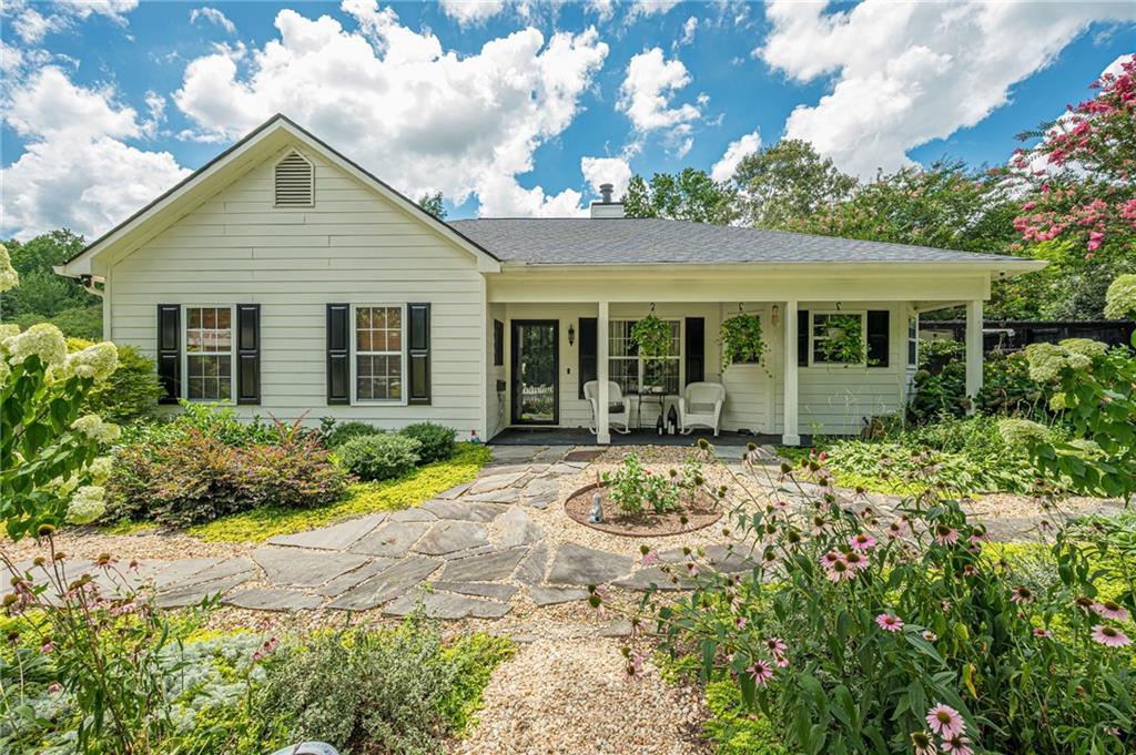 7820 Silversmith Dr., Cumming, GA 30028