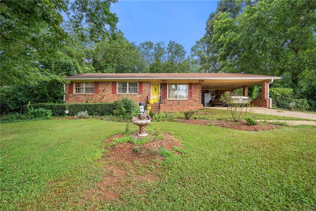 90 North Dr., Hampton, GA 30228