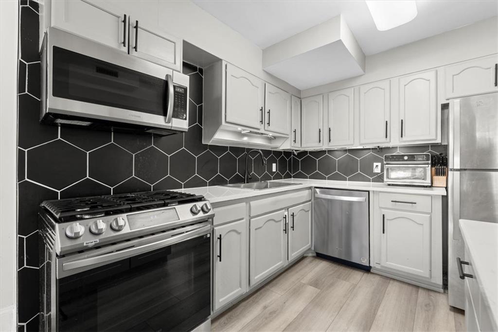 2965 Pharr Court South #304, Atlanta, GA 30305