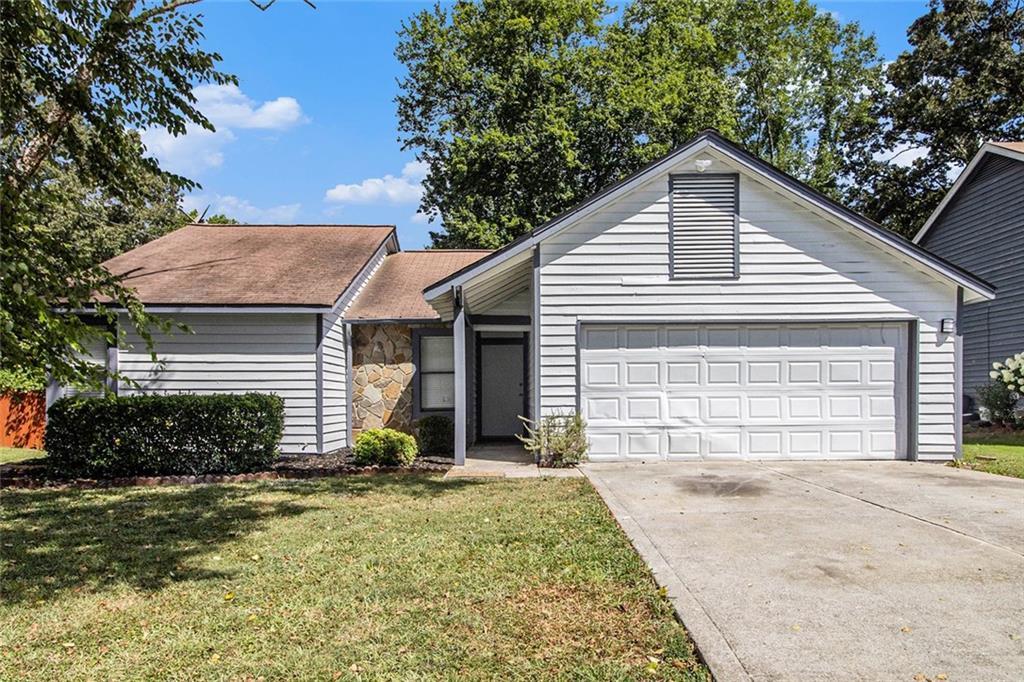 1066 Worcester Pl., Lilburn, GA 30047
