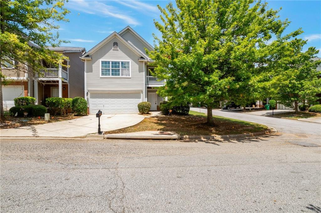 579 Shadow Lake Dr., Lithonia, GA 30058