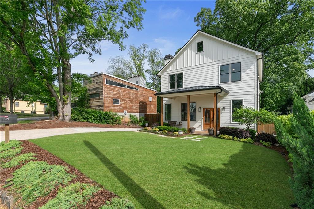 1671 Laurel Ave., Atlanta, GA 30318