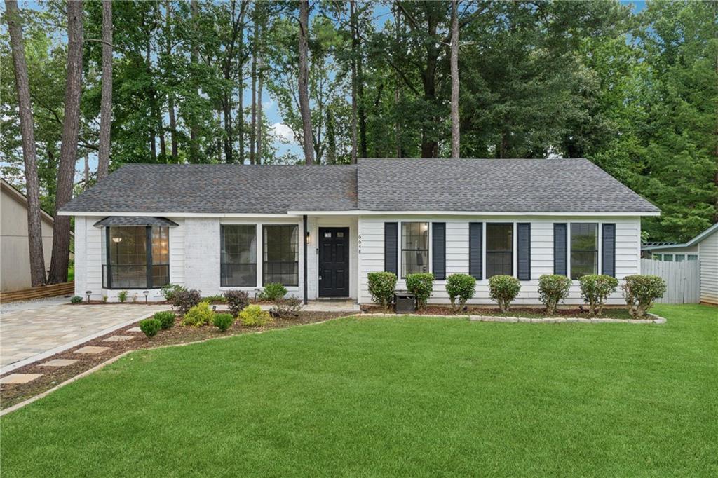 6648 Ivy Log Dr., Austell, GA 30168