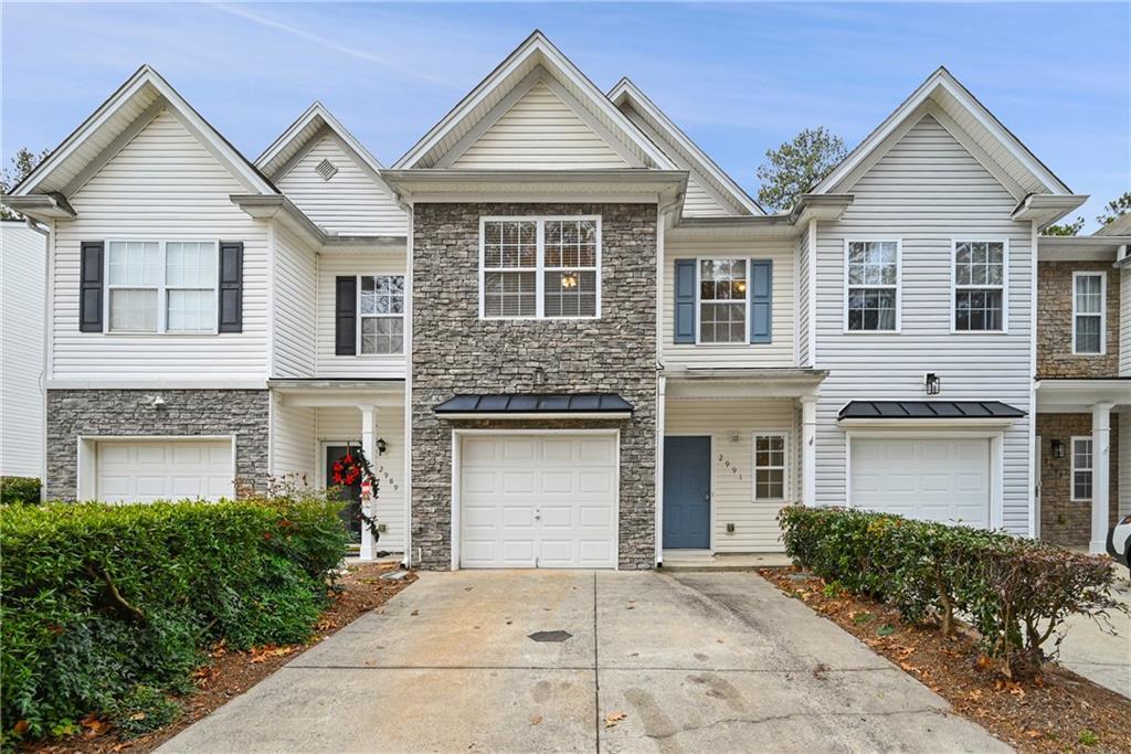 2991 Greyhawk Ln., Cumming, GA 30040