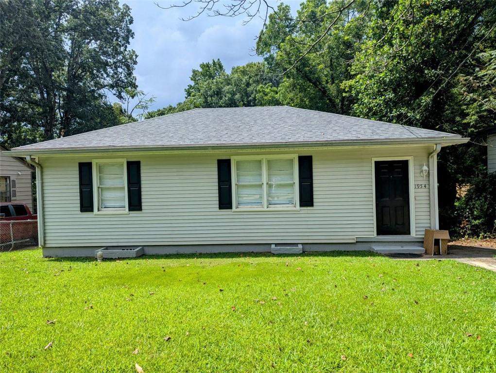 1954 W Taylor Ave., East Point, GA 30344