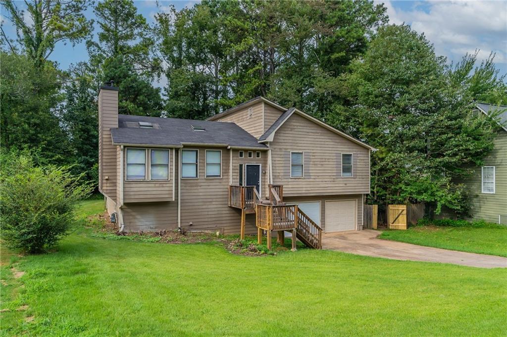 1015 Kennesaw Springs Dr., Kennesaw, GA 30144