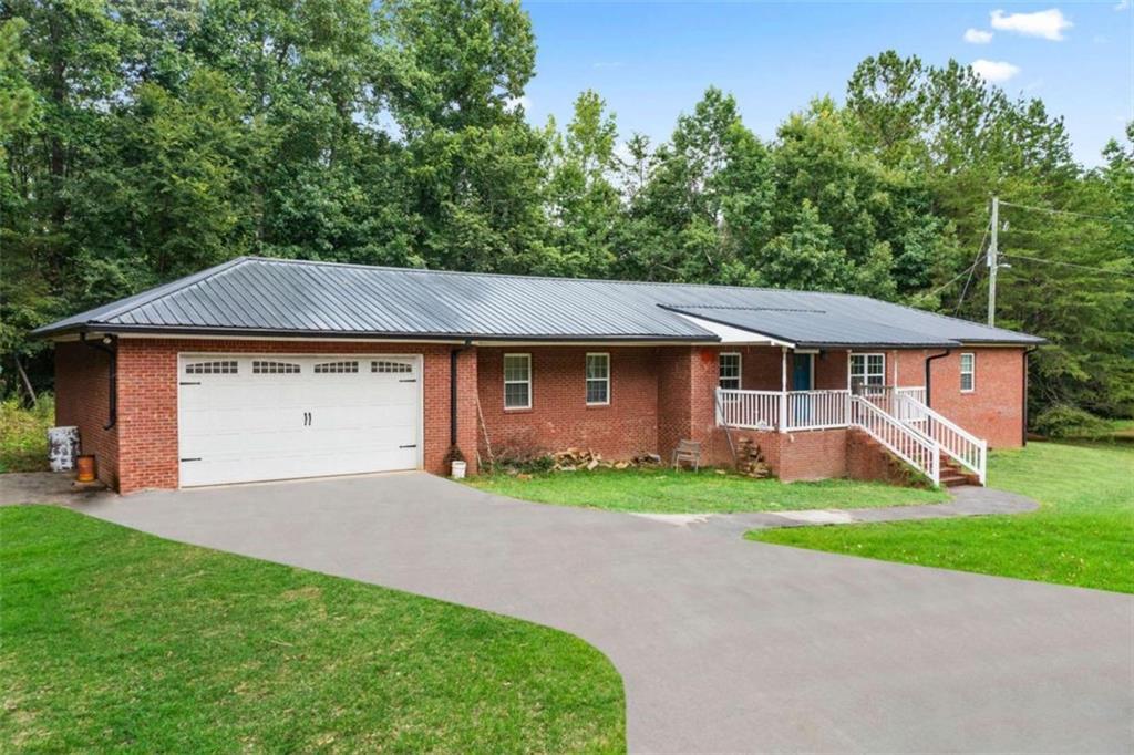 159 Moores Ferry Rd., Plainville, GA 30733