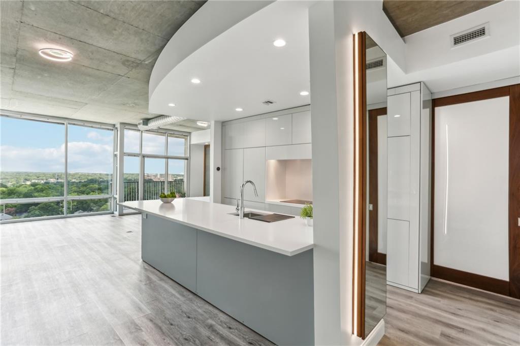 943 Peachtree St. #1515, Atlanta, GA 30309