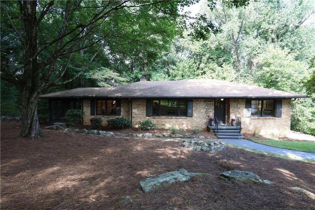 861 Falcon Dr., Atlanta, GA 30311