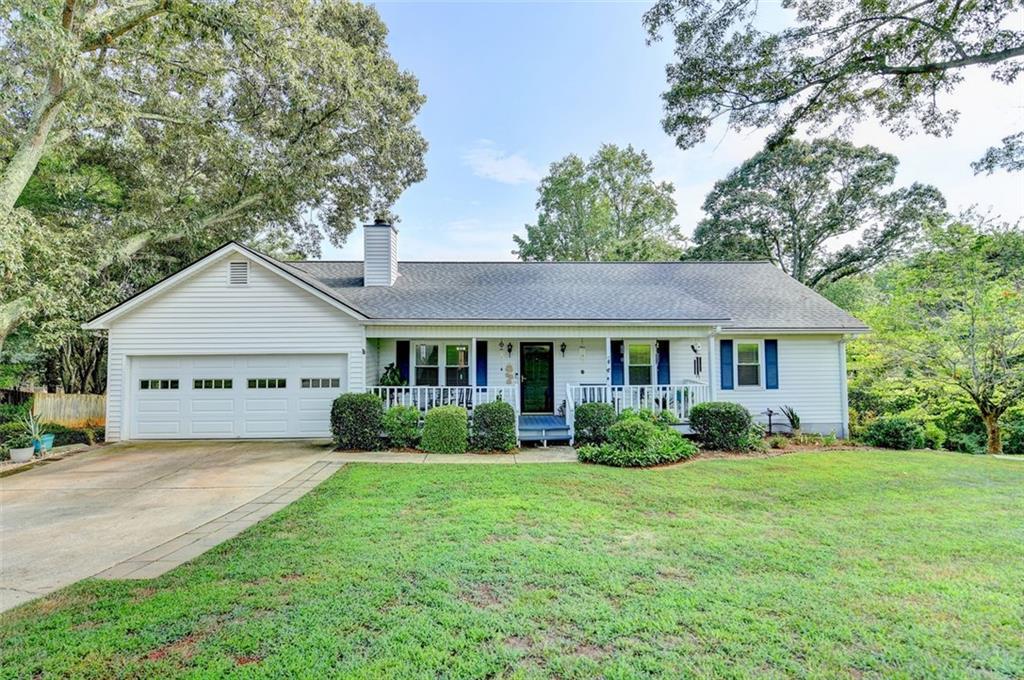 4450 Strickland Rd., Flowery Branch, GA 30542