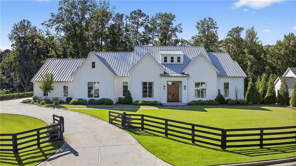 135 Von Lake Dr., Alpharetta, GA 30004