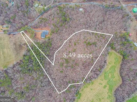 584 Orchard Ln., Talking Rock, GA 30175