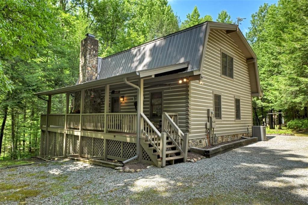 1048 Laurel Tr., Ellijay, GA 30536
