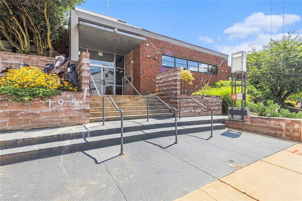 195 Arizona Ave. #102, Atlanta, GA 30307