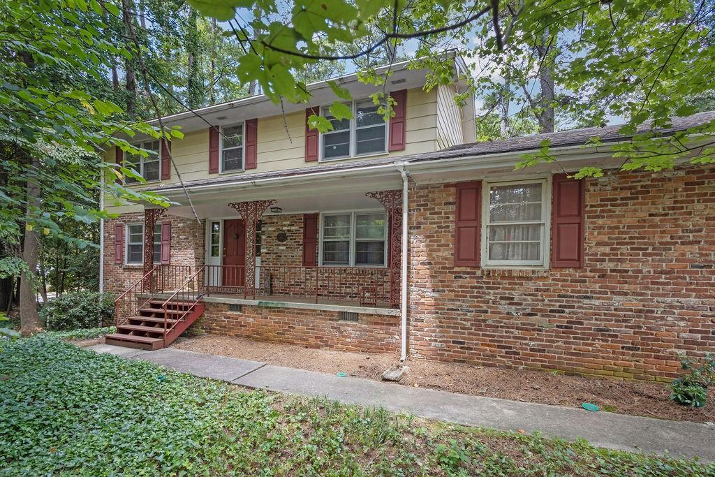 2452 King Arthur Cir., Atlanta, GA 30345
