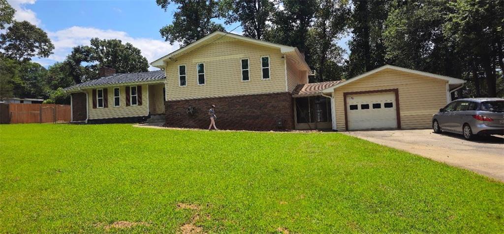 6298 N Summers Cir., Douglasville, GA 30135