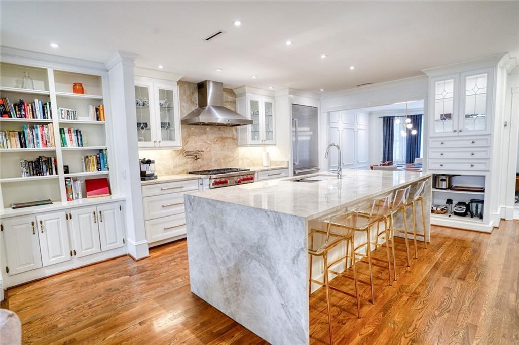 5379 Trentham Dr., Atlanta, GA 30338