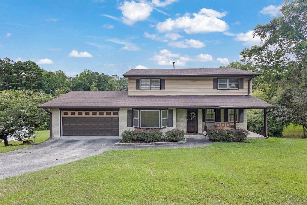 6785 Marlborough Cir., Atlanta, GA 30349