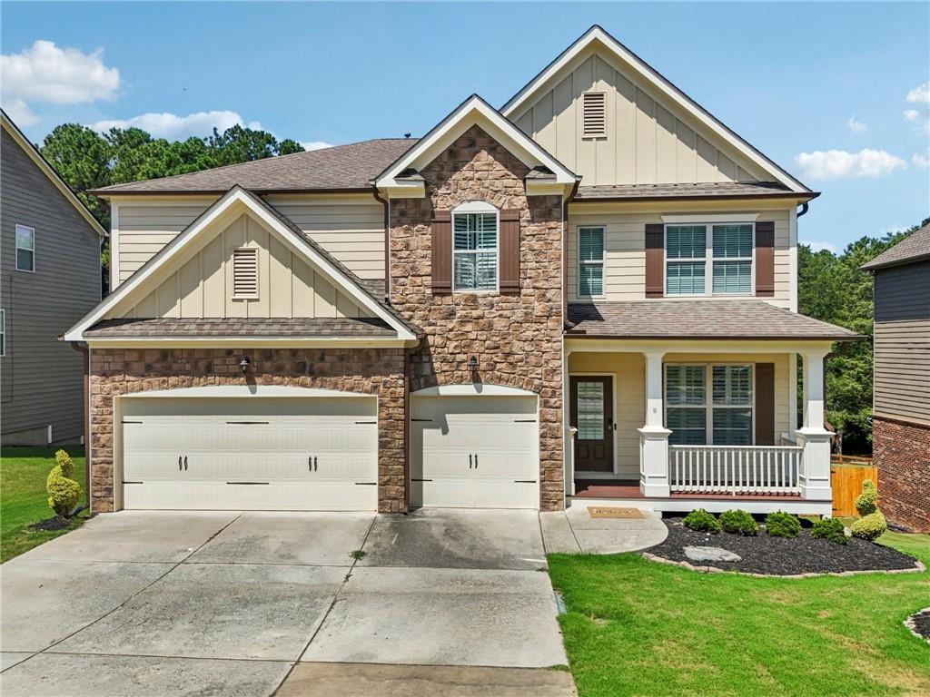 134 Manor Ln., Woodstock, GA 30188