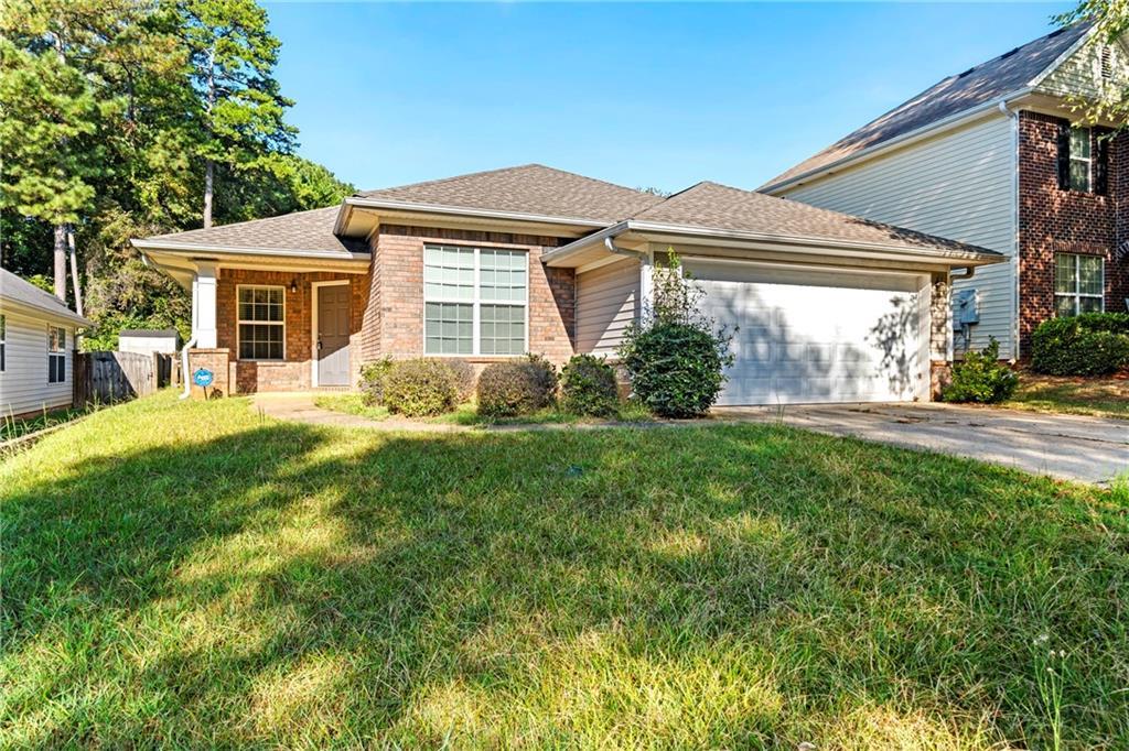 4605 Lightning Bolt Tr., Douglasville, GA 30135