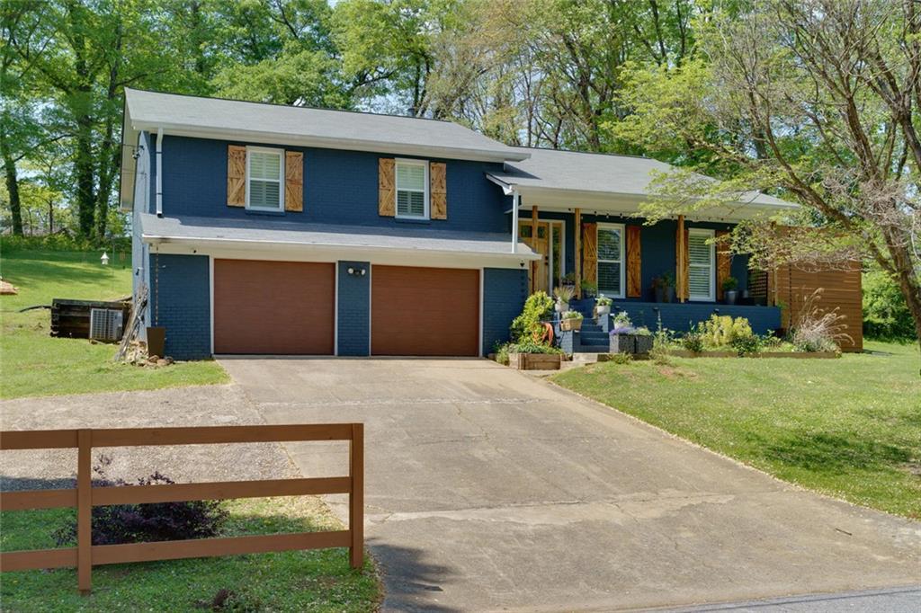 2673 Rainbow Forest Dr., Decatur, GA 30034