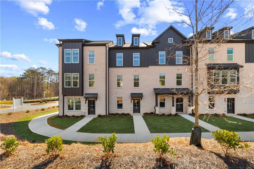 103 Daybreak Ln., Newnan, GA 30265