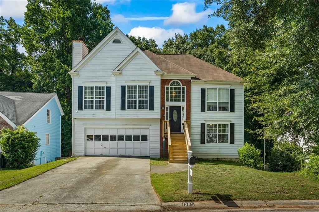 1565 Watercrest Cir., Lawrenceville, GA 30043