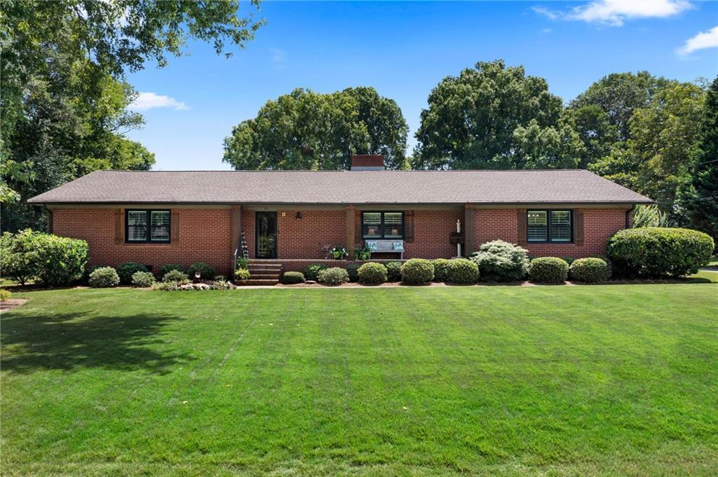 22 Ridgeview Dr., Cartersville, GA 30120