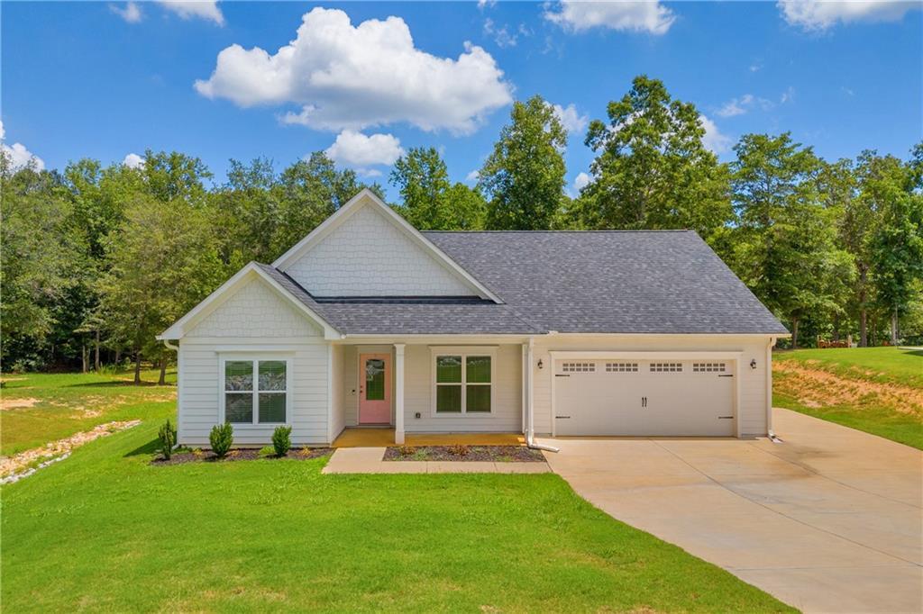 191 N Point Cir., Hartwell, GA 30643