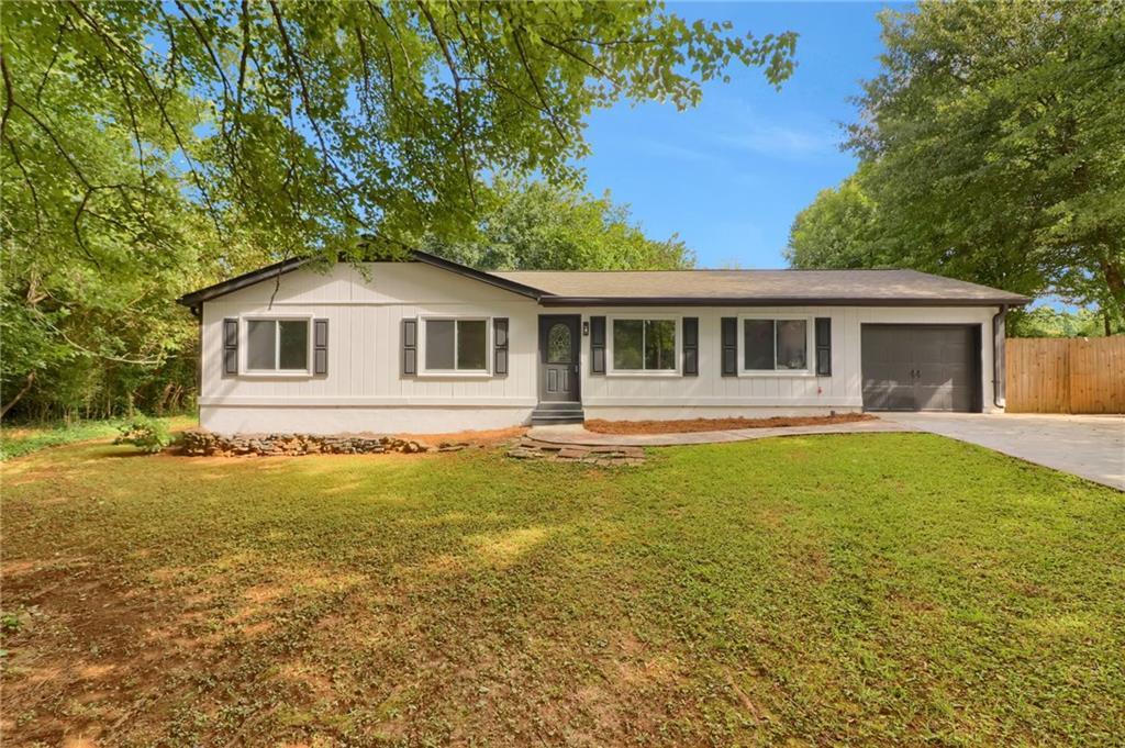 3774 Summit View Ln., Snellville, GA 30039