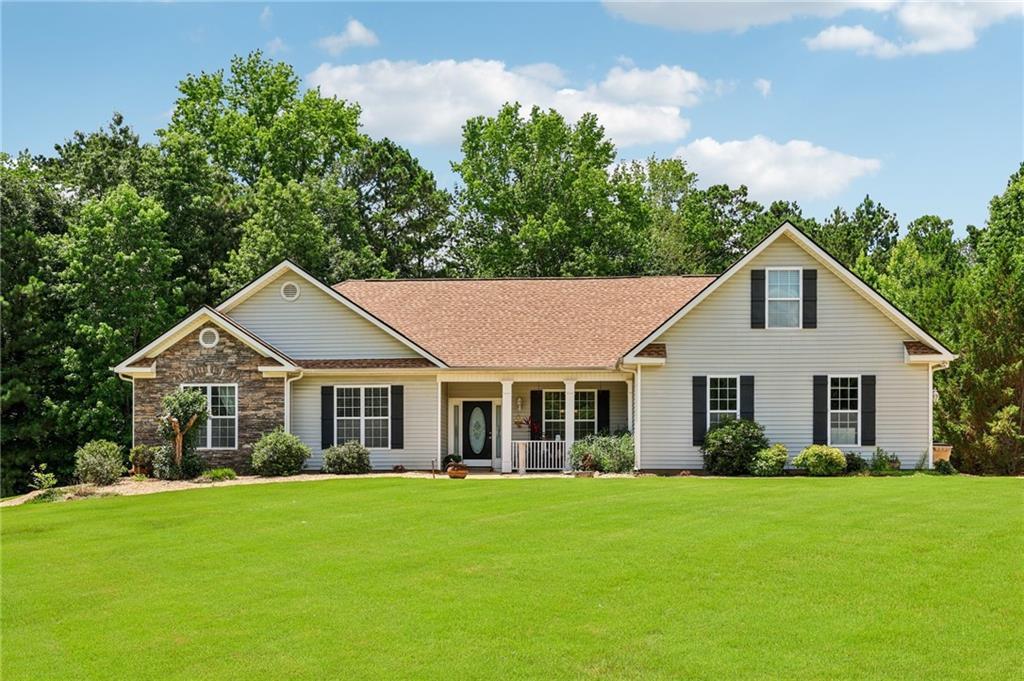 1422 New Holland Cir., Mcdonough, GA 30252