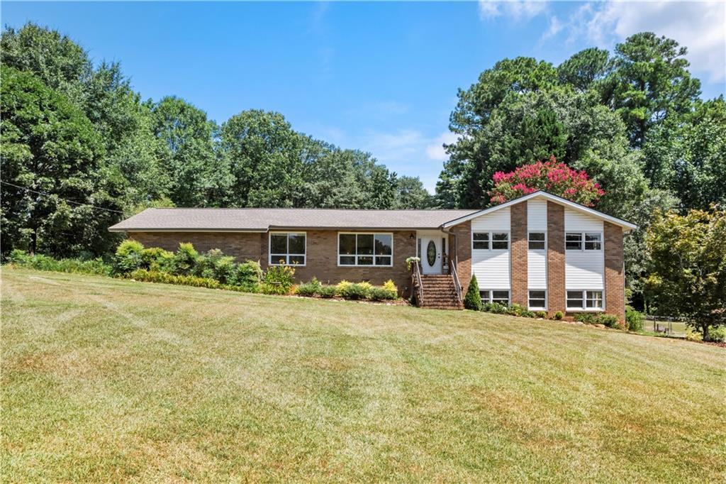 3390 Hickory Crest Dr., Marietta, GA 30064