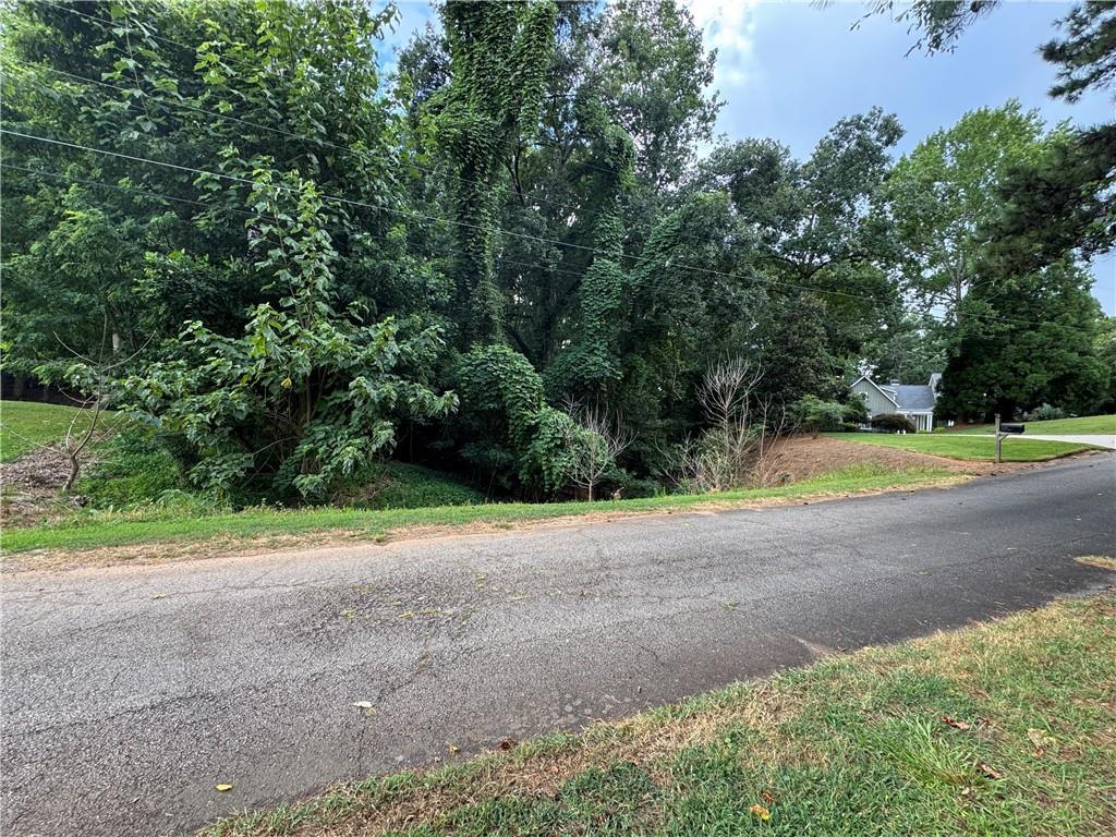 5327 Sherri Dr., Gainesville, GA 30504