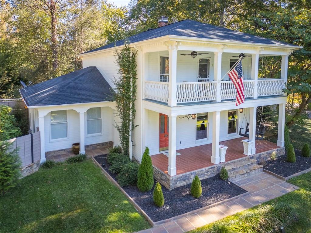 60 Smokerise Dr., Sautee Nacoochee, GA 30571