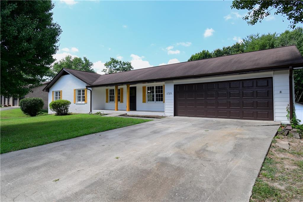 1725 Norton Estates Dr., Snellville, GA 30078