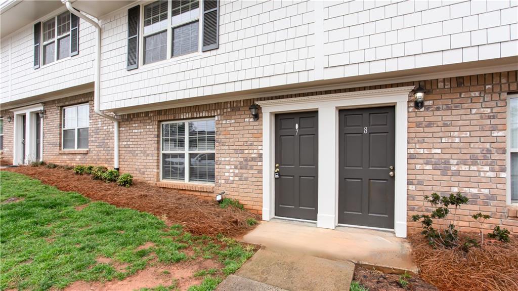 7 Villa Ct., Smyrna, GA 30080