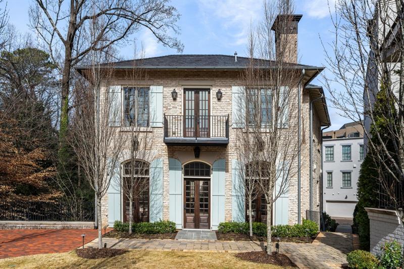 229 Dovecrest Dr., Atlanta, GA 30305
