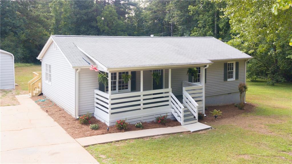 137 Russell Ln., Dallas, GA 30157