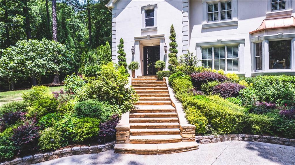 1165 E Beechwood Dr., Atlanta, GA 30327